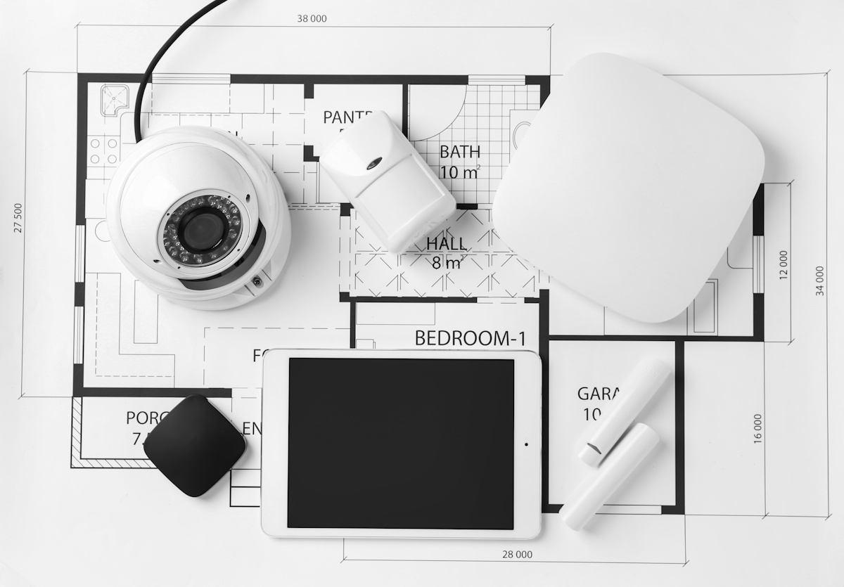 O que são zonas em sistemas de alarmes e como configurá-las para maior segurança?